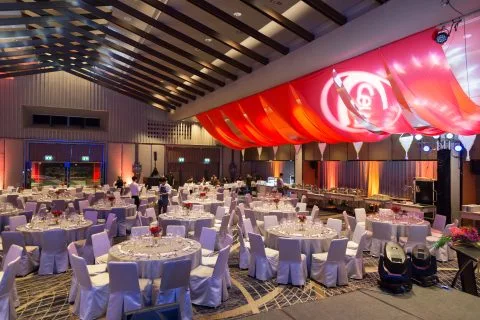 Ceva, De Gala Dinner Party