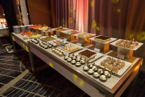 Ceva, De Gala Dinner Party