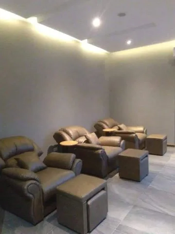 Skin Clinic & Spa Interior Decoration