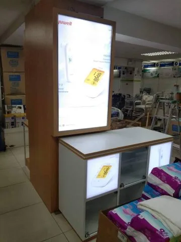 Yuwell Interior Decoration